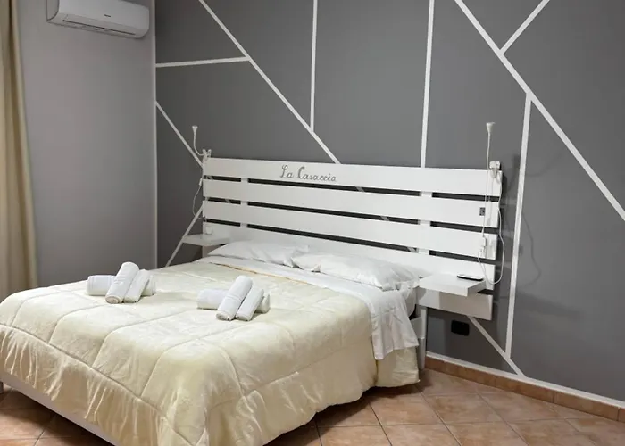 بيت ضيافة La Casaccia فيوميتشينو